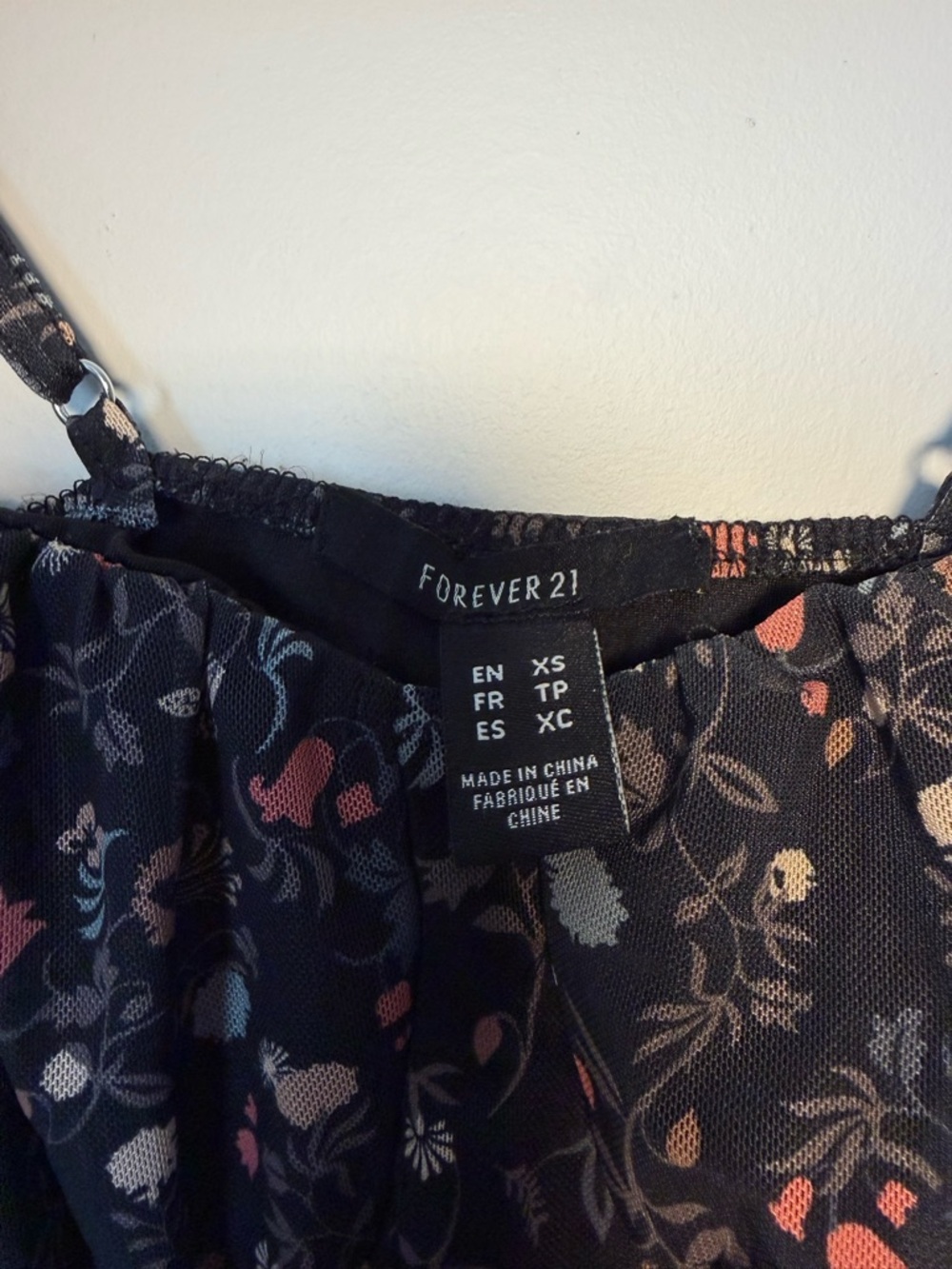 Forever 21 Black Floral Print Spaghetti Strap‎ Top - Picture 2 of 2